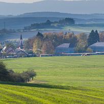 28.10. pohled od Zíchova na základní školu