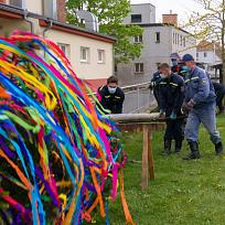 2020 - Stavění májky