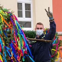 2020 - Stavění májky