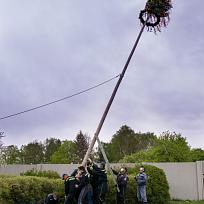 2020 - Stavění májky