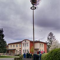 2020 - Stavění májky