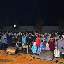 2016 - Svěcení smírčího kříže a rozsvícení vánočního stromu 