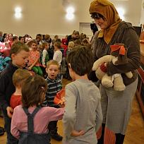 2016 - Mikulášská nadílka a divadelní představení pro děti