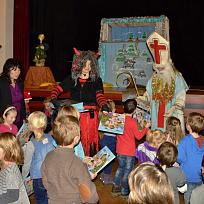 2016 - Mikulášská nadílka a divadelní představení pro děti
